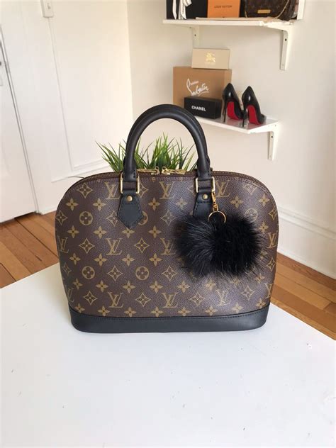 louis vuitton lv purse tarnish